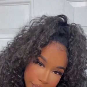 Meet your Posher, Imani